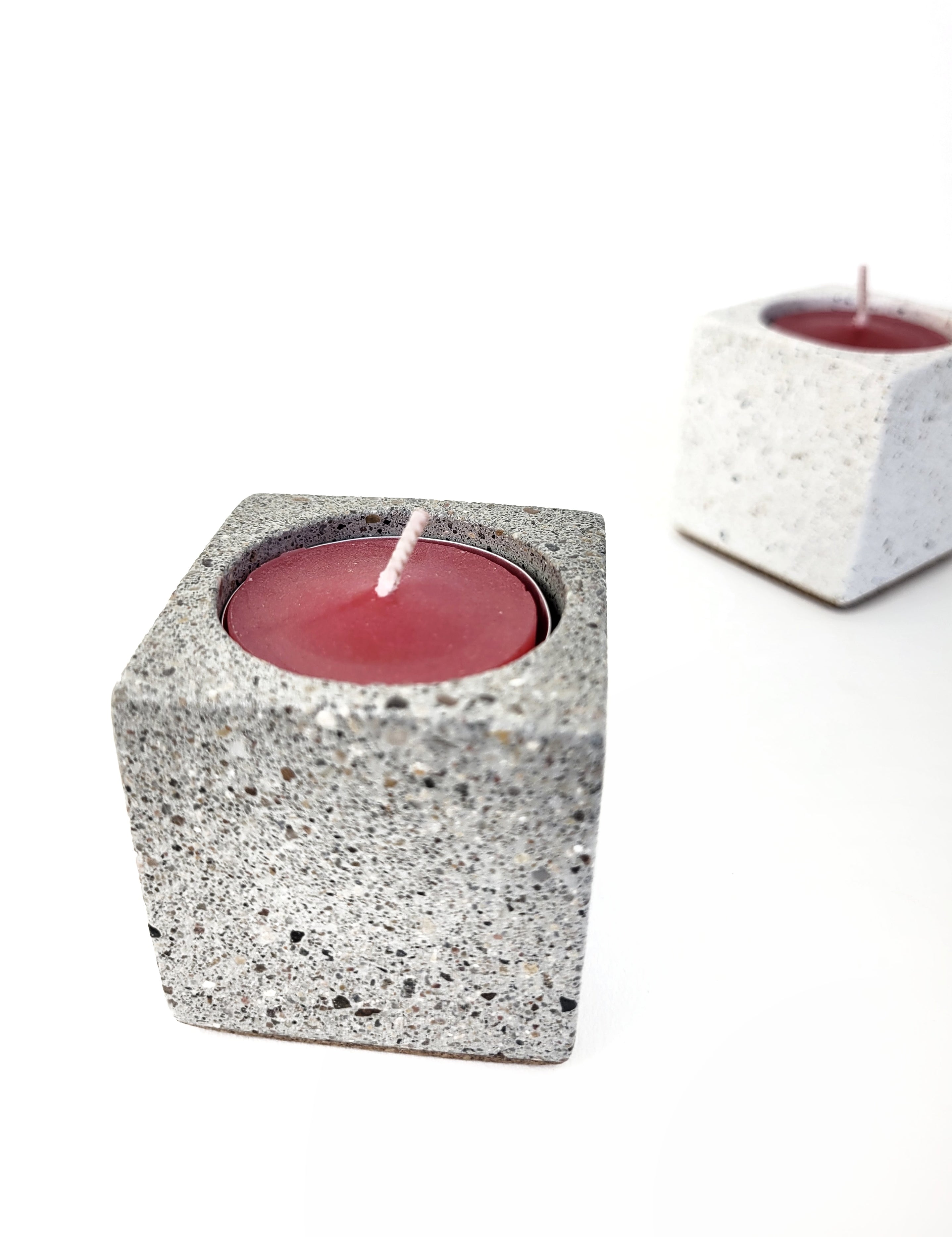 Grey_Square_Tealight_Display02.jpg