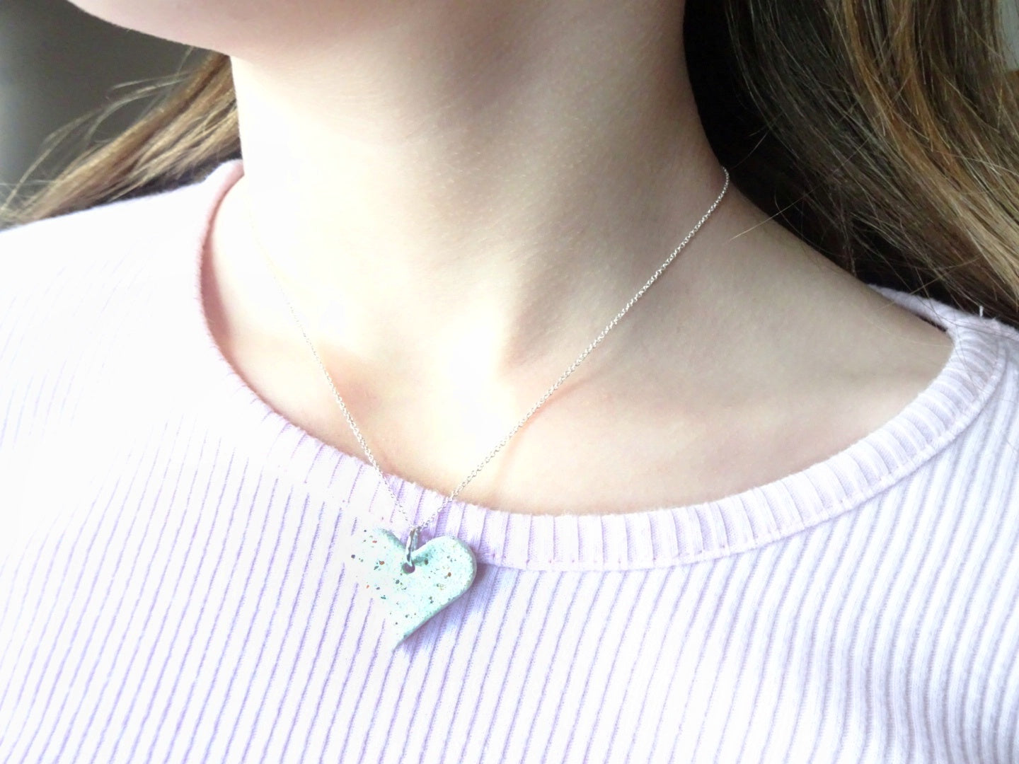 Modern Sparkling White Stone Heart Necklace