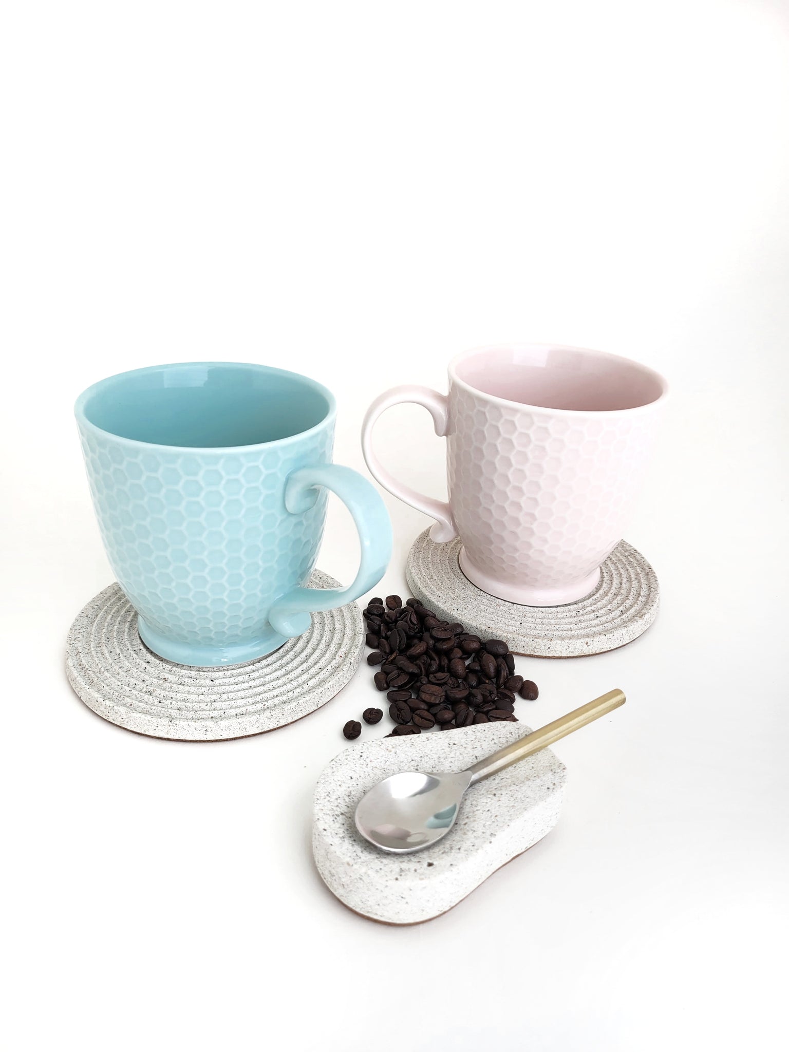 "Happy Hazel" Spiral Extra Large White Sandstone Large Coffee Mug Coaster set