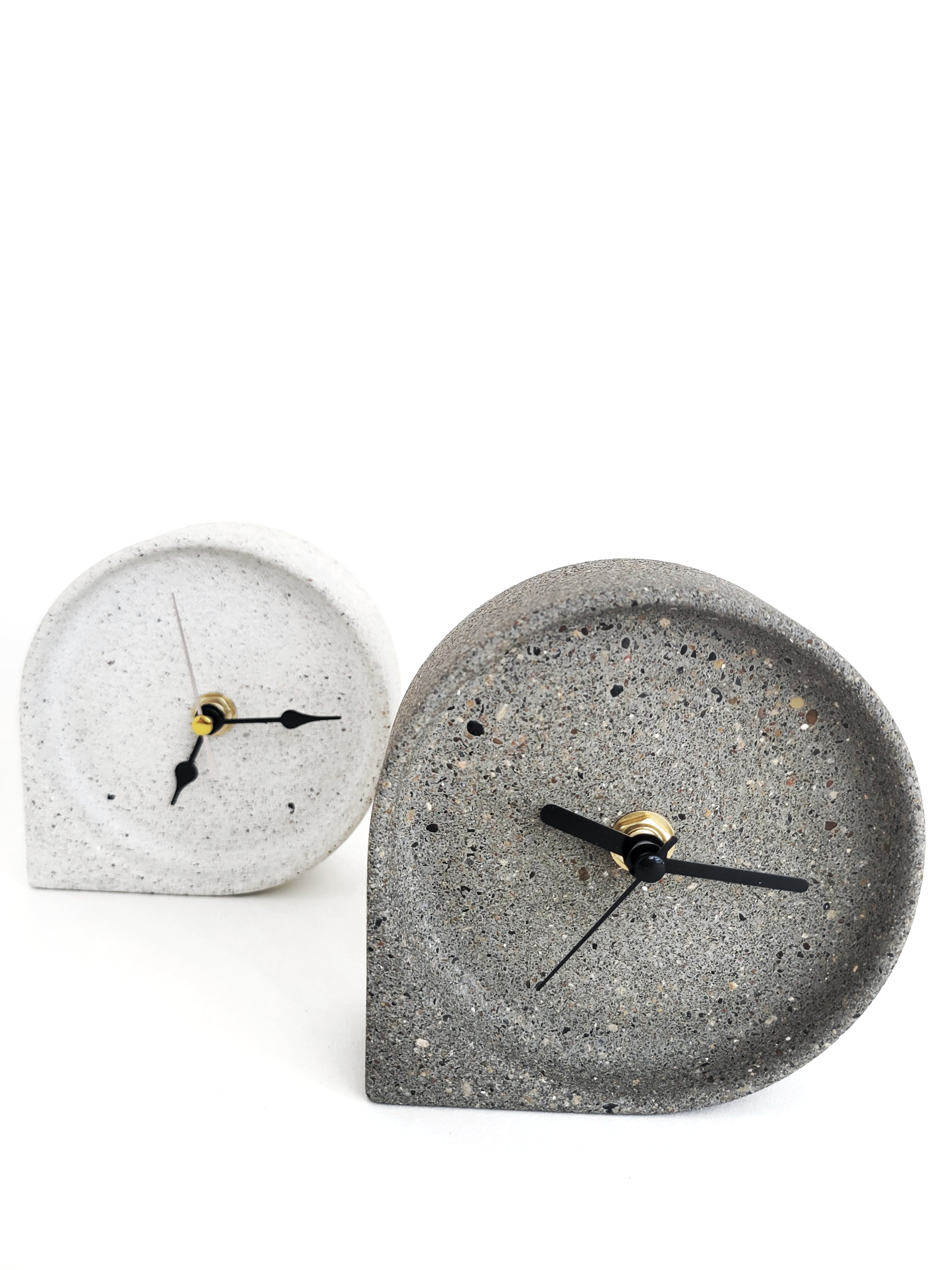 Sparkling White | Sandstone Desk Clock